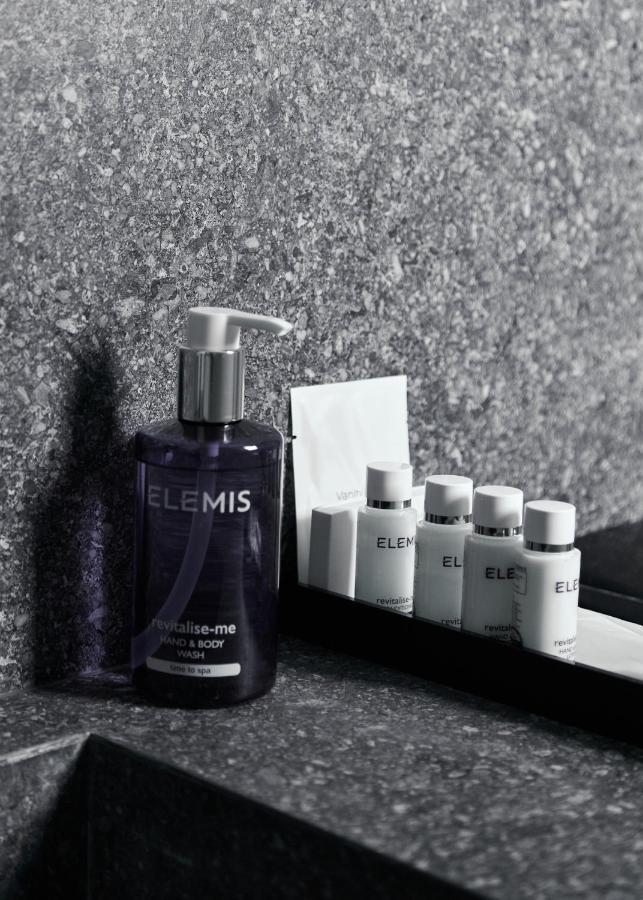リマソール Alinea Primo Historic Centerアパートホテル エクステリア 写真